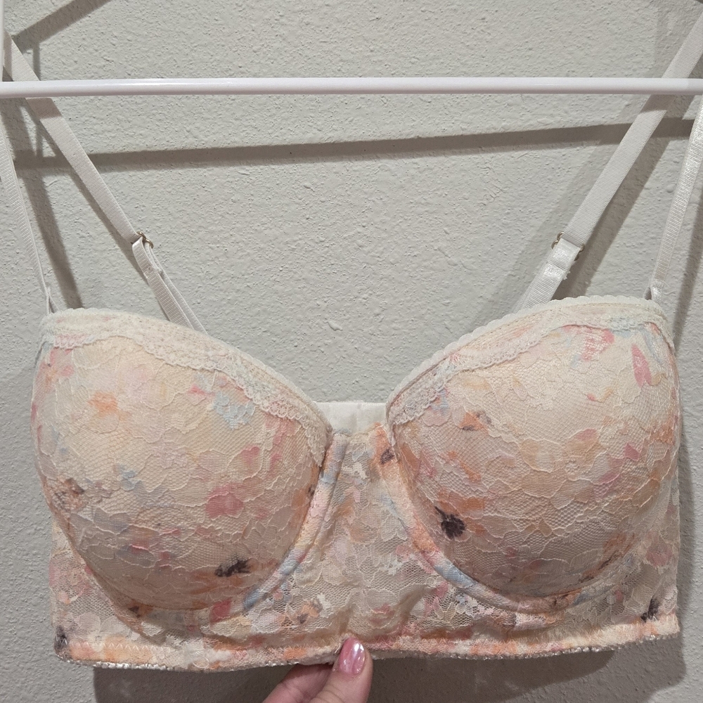 Jessica Simpson Floral Lace Bra in White and Pink